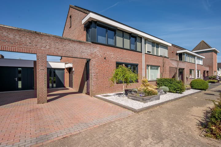 Foto 2 van Reuveltweg 70