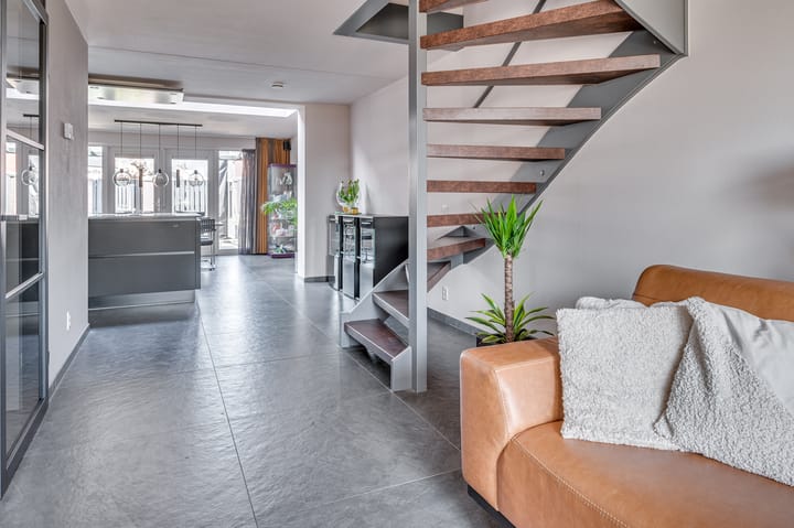 Foto 9 van Reuveltweg 70