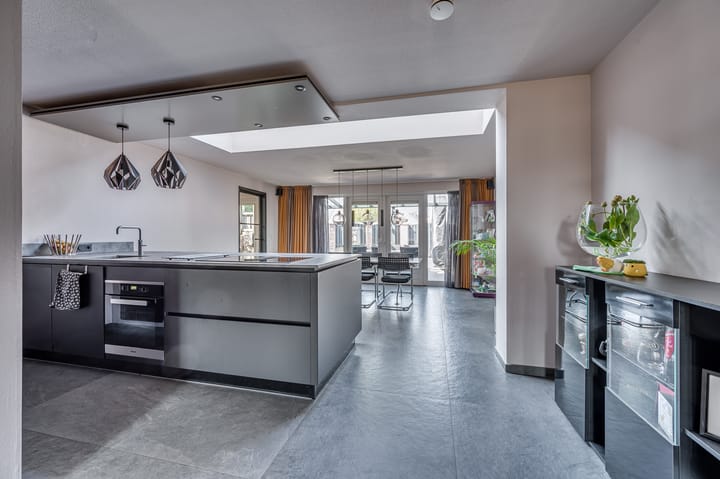 Foto 11 van Reuveltweg 70