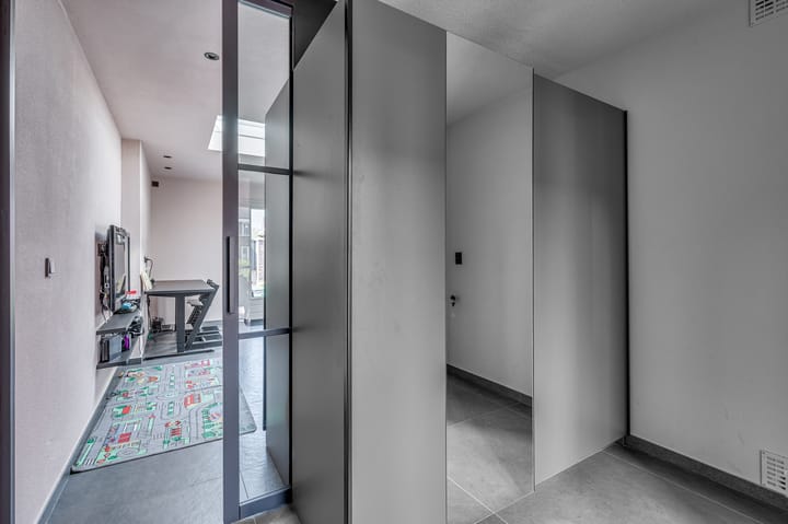 Foto 24 van Reuveltweg 70