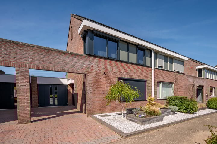 Foto 56 van Reuveltweg 70