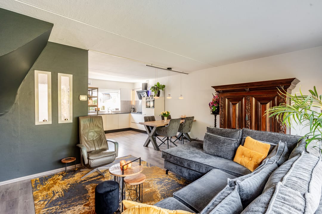 Photo 16 of Karveel 07 57