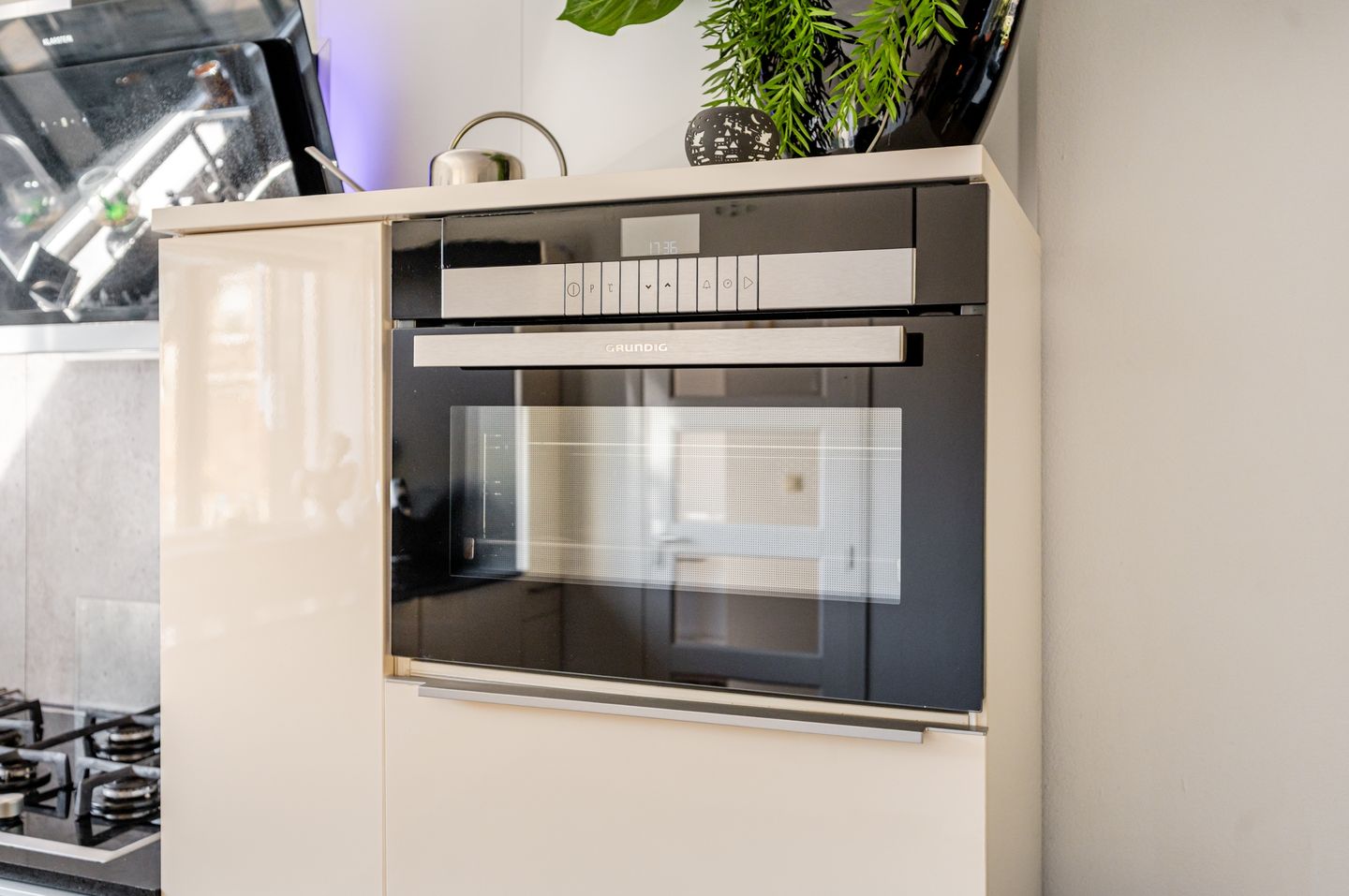 Photo 29 of Karveel 07 57