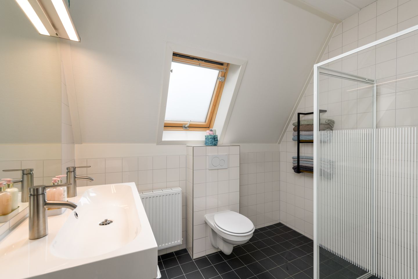 Foto 25 van Meerkoetstraat 13