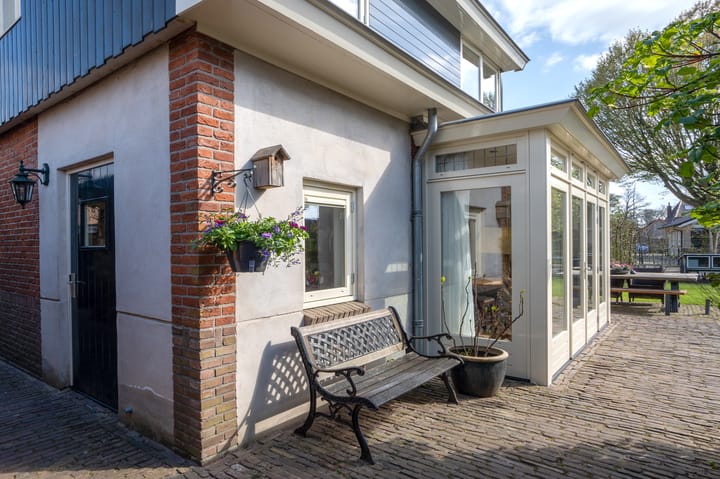 Photo 7 of Julianalaan 1