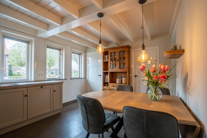 Photo 22 of Julianalaan 1