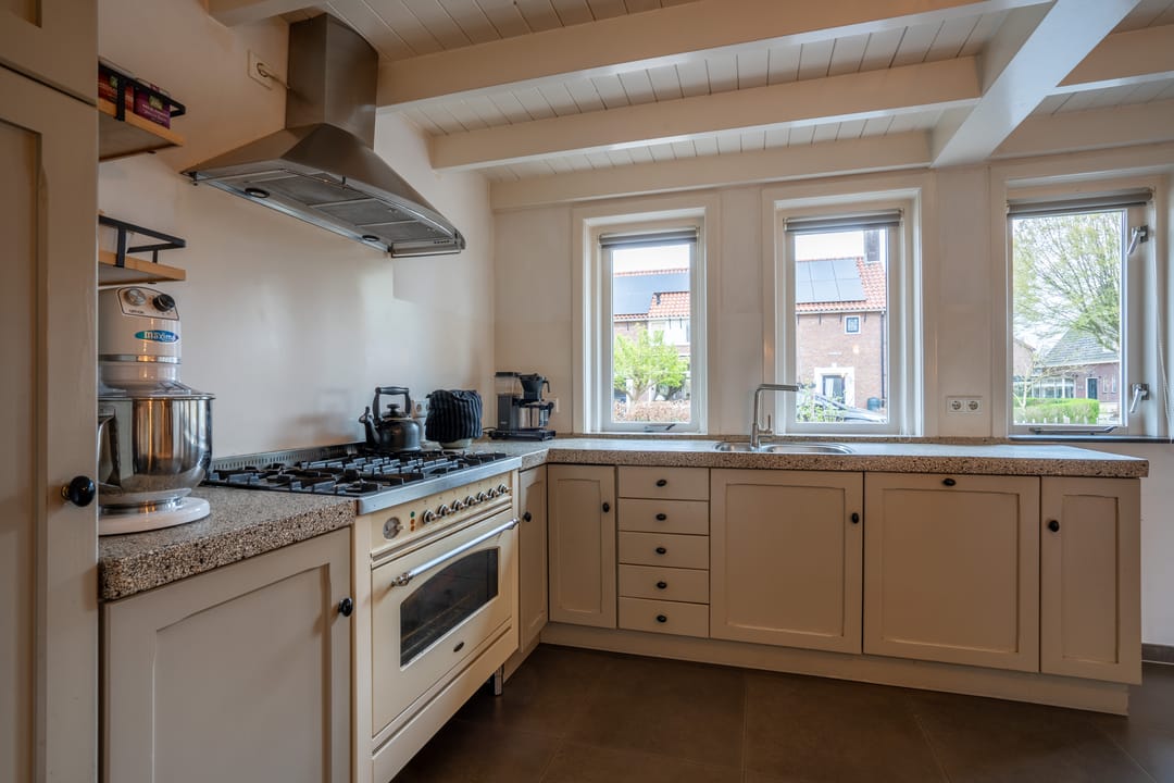 Foto 23 van Julianalaan 1