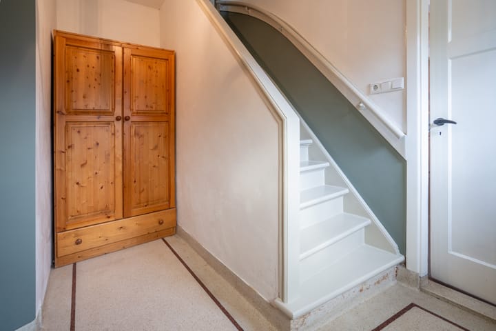 Photo 28 of Julianalaan 1