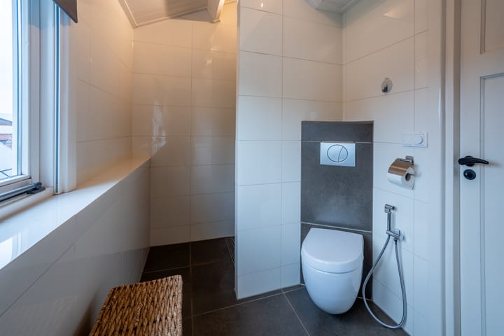 Photo 35 of Julianalaan 1