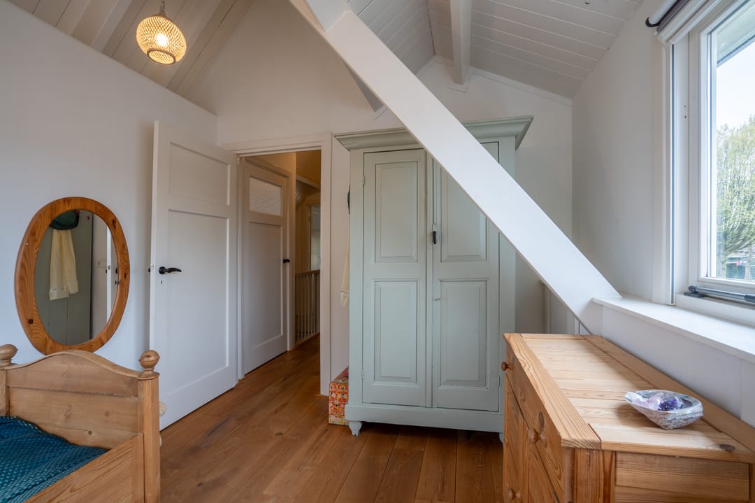 Foto 37 van Julianalaan 1