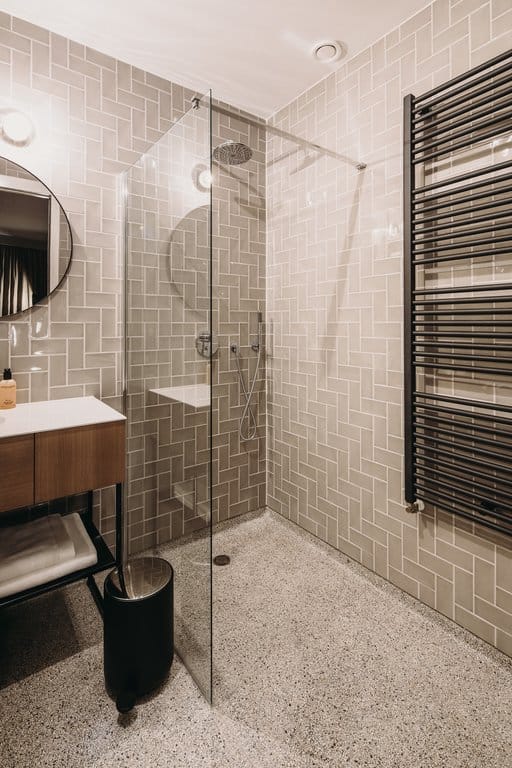 Photo 15 of Spuistraat 229-K