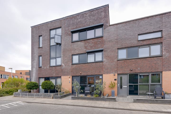 Foto 6 van Mambostraat 130