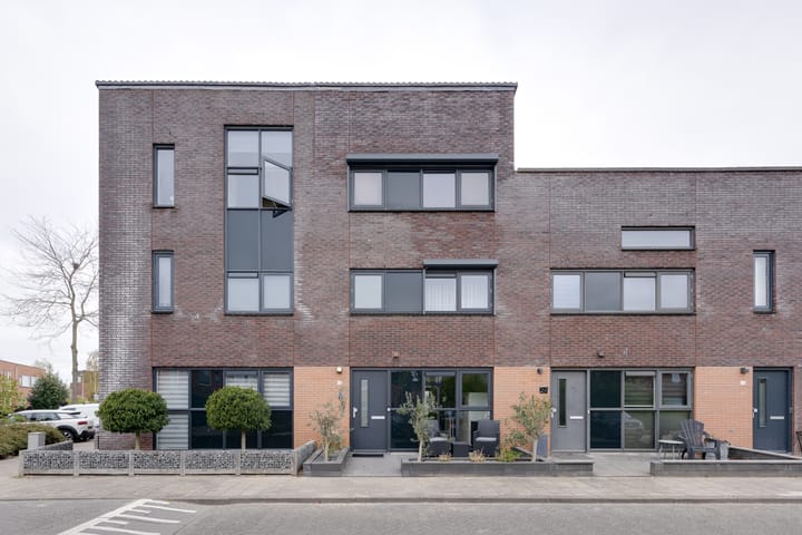 Foto 7 van Mambostraat 130