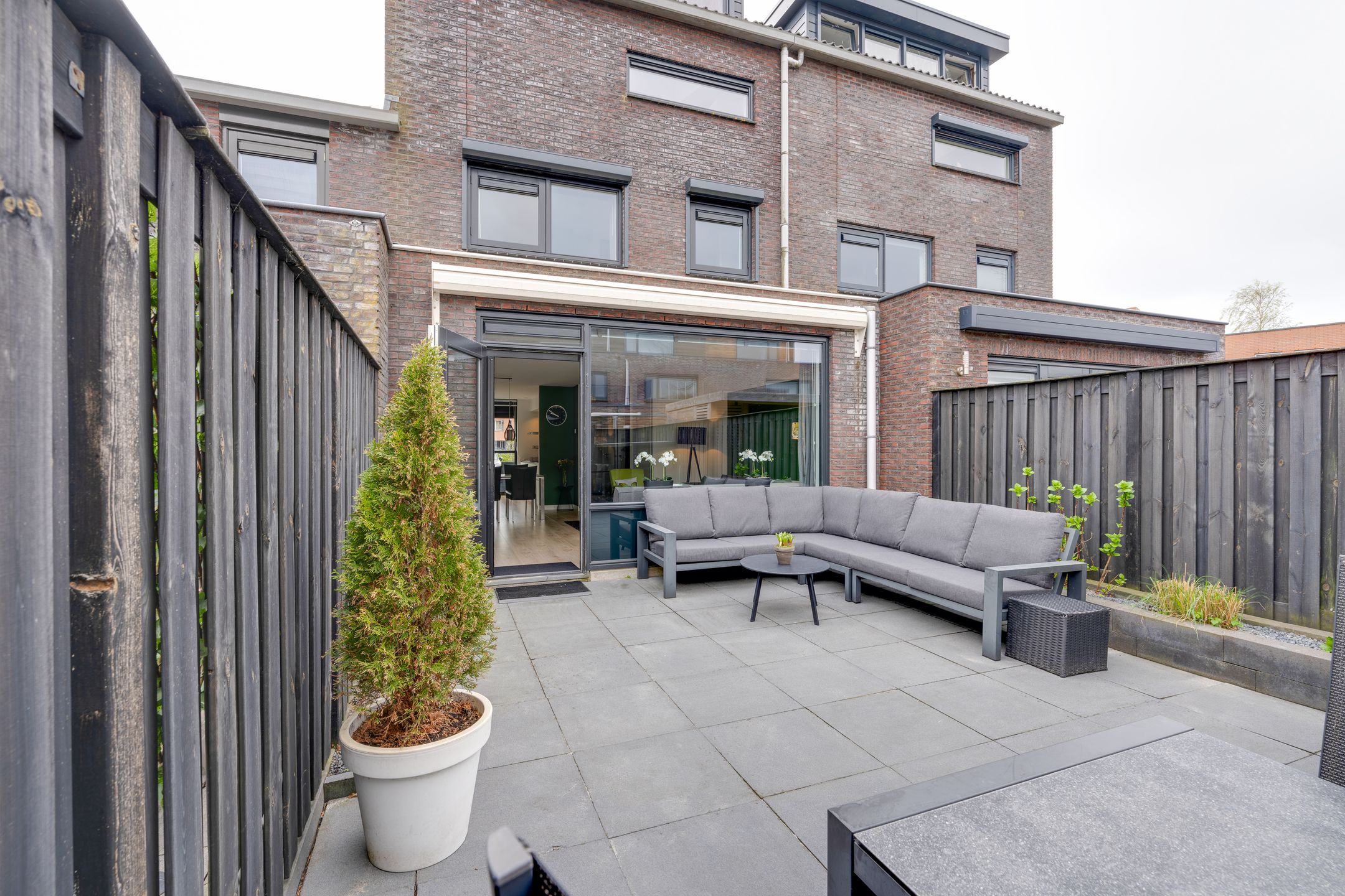 Photo 24 of Mambostraat 130