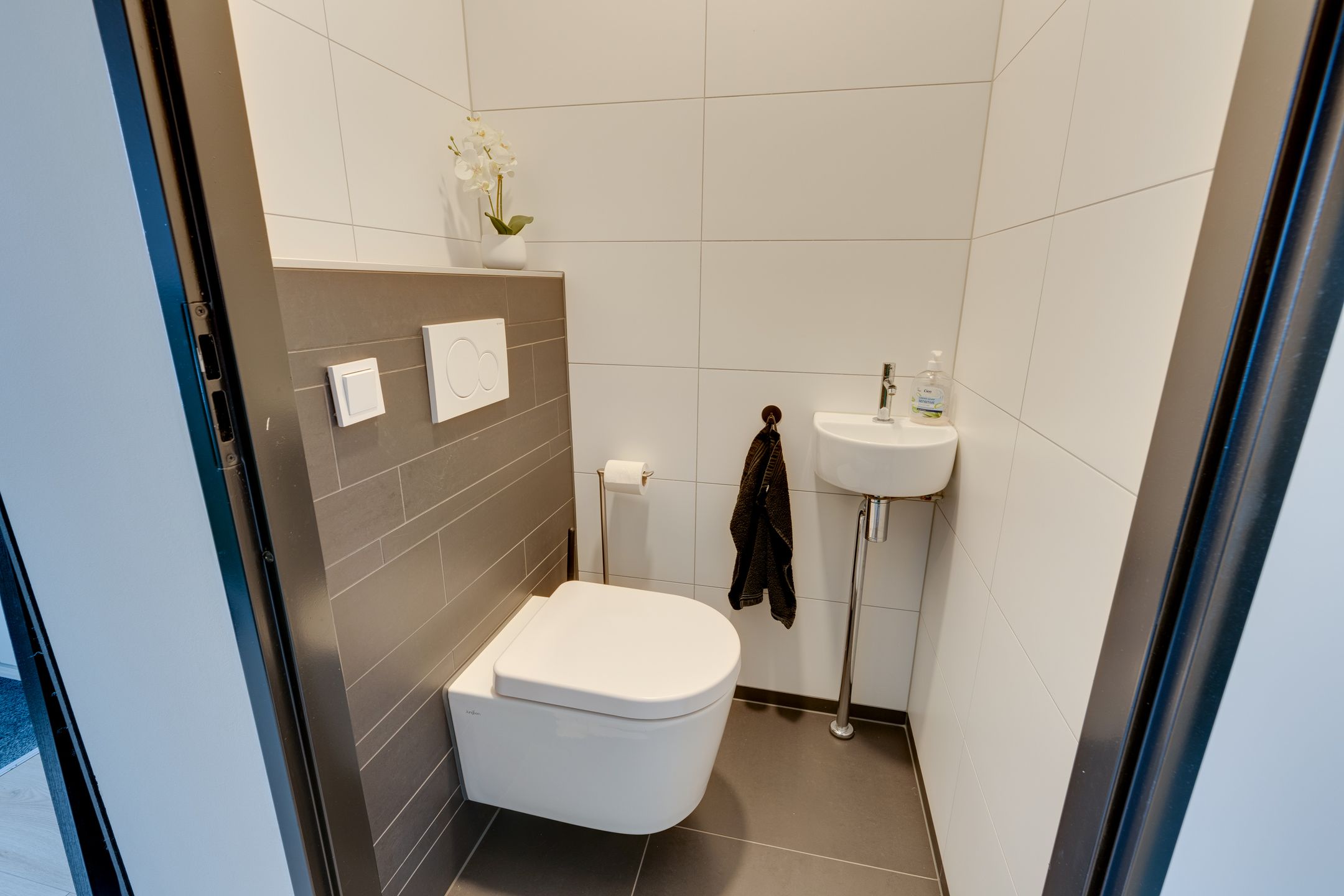 Photo 27 of Mambostraat 130