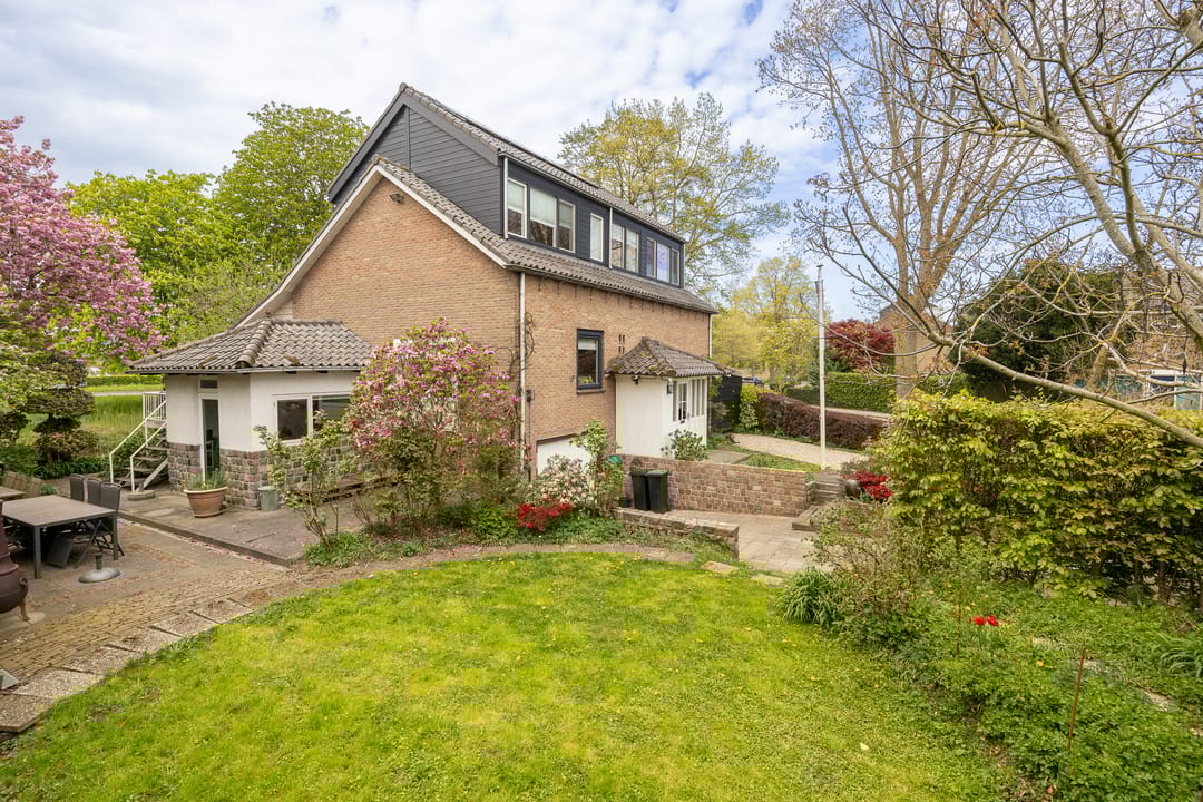 Foto 38 van Bernhardlaan 57