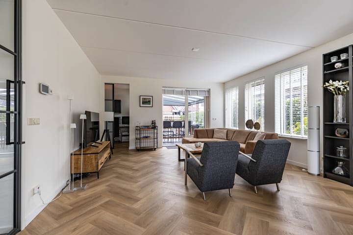 Foto 12 van Menkarstraat 31