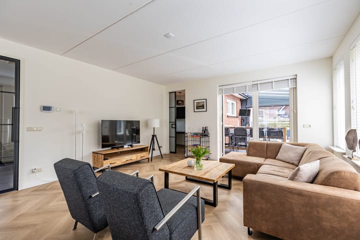 Foto 13 van Menkarstraat 31