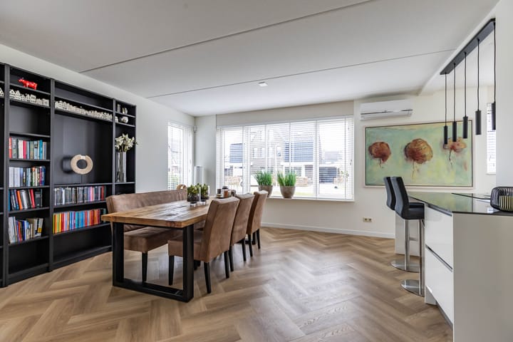 Foto 14 van Menkarstraat 31