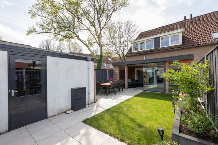 Photo 23 of Theodora Versteeghstraat 31