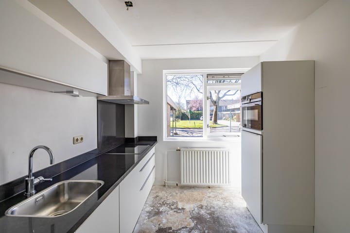 Photo 2 of Kennemerland 236