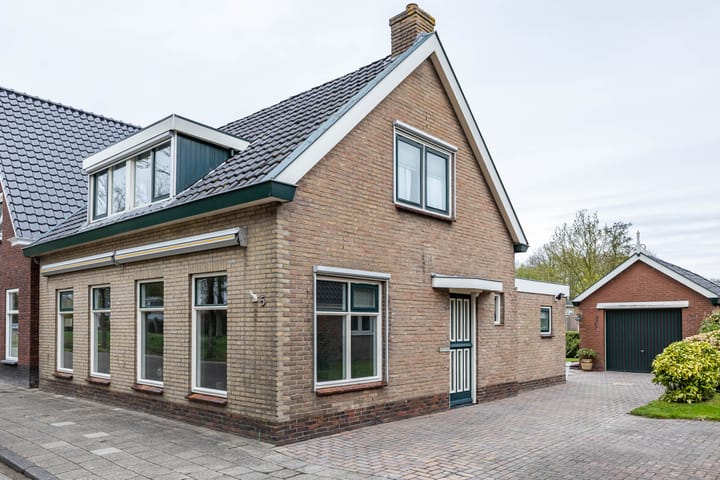 Foto 2 van Tsjerkewâl 5