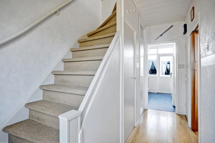 Foto 15 van Esdoornlaan 10