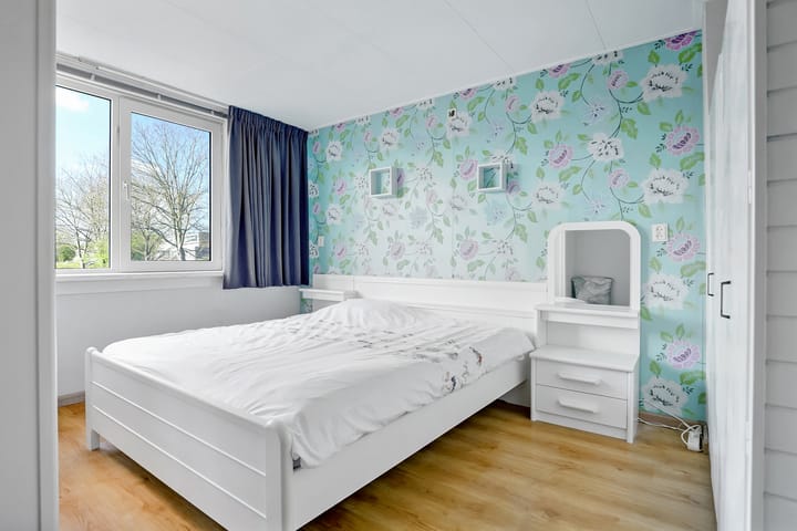 Foto 17 van Esdoornlaan 10