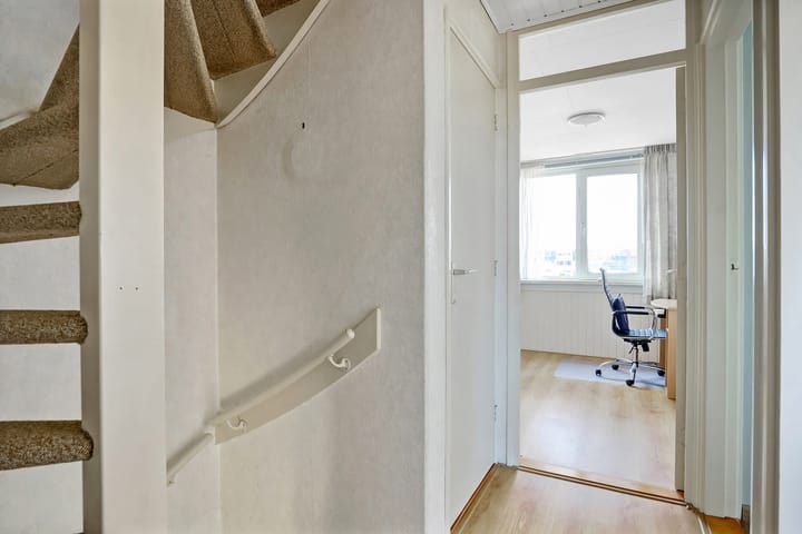 Foto 22 van Esdoornlaan 10