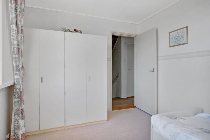 Foto 25 van Esdoornlaan 10