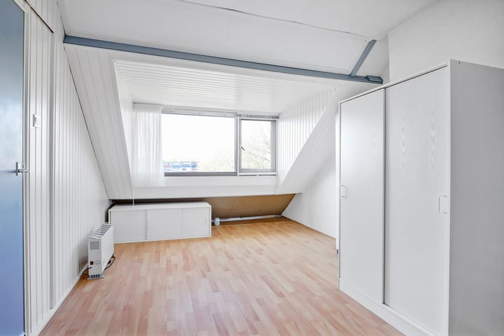 Foto 26 van Esdoornlaan 10