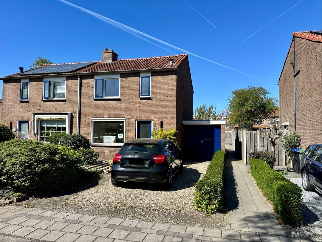 Photo 1 of Julianalaan 61