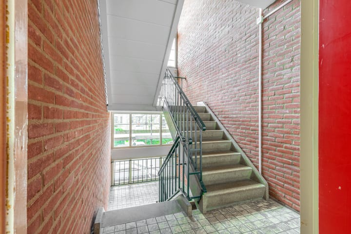 Foto 8 van Admiraal de Ruyterlaan 105