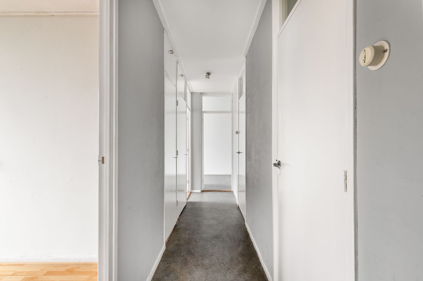 Foto 10 van Admiraal de Ruyterlaan 105