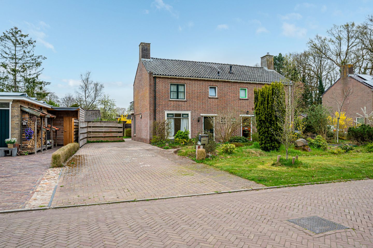 Photo 4 of Koningin Wilhelminalaan 8