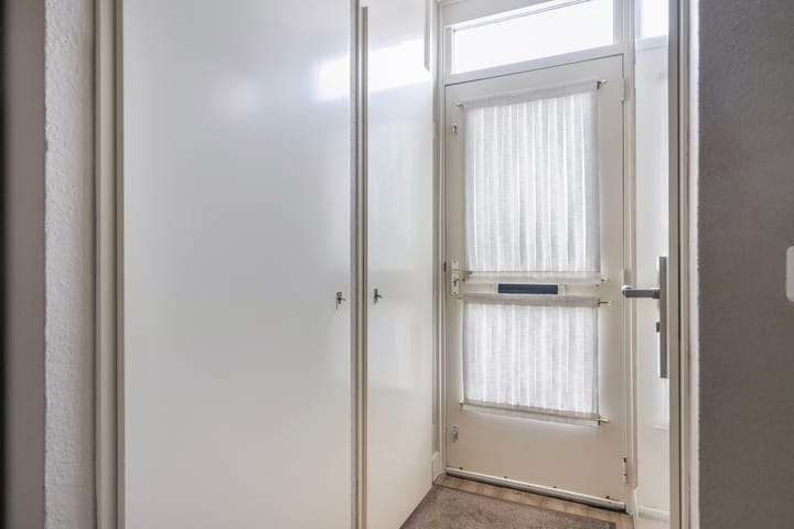 Foto 8 van Roerstraat 7