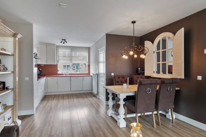 Foto 10 van Roerstraat 7