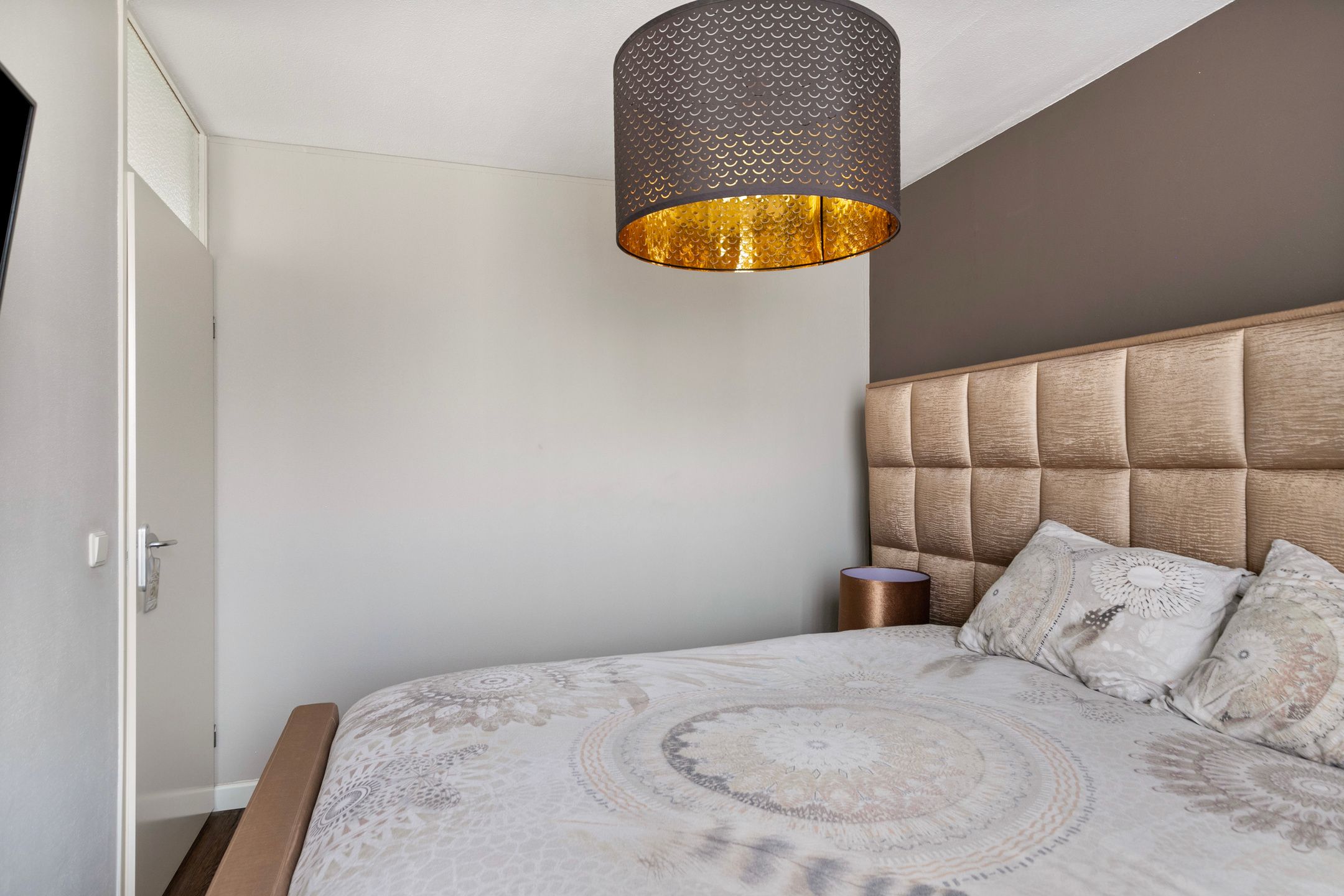 Foto 15 van Roerstraat 7