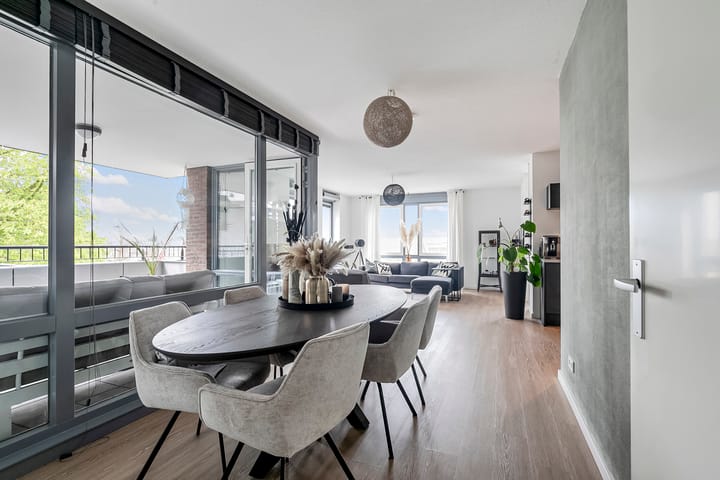 Photo 7 of Eshofsestraat 2-E