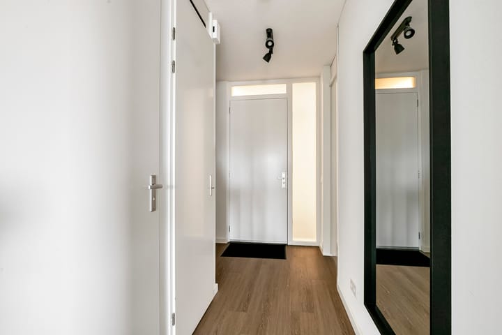 Photo 22 of Eshofsestraat 2-E