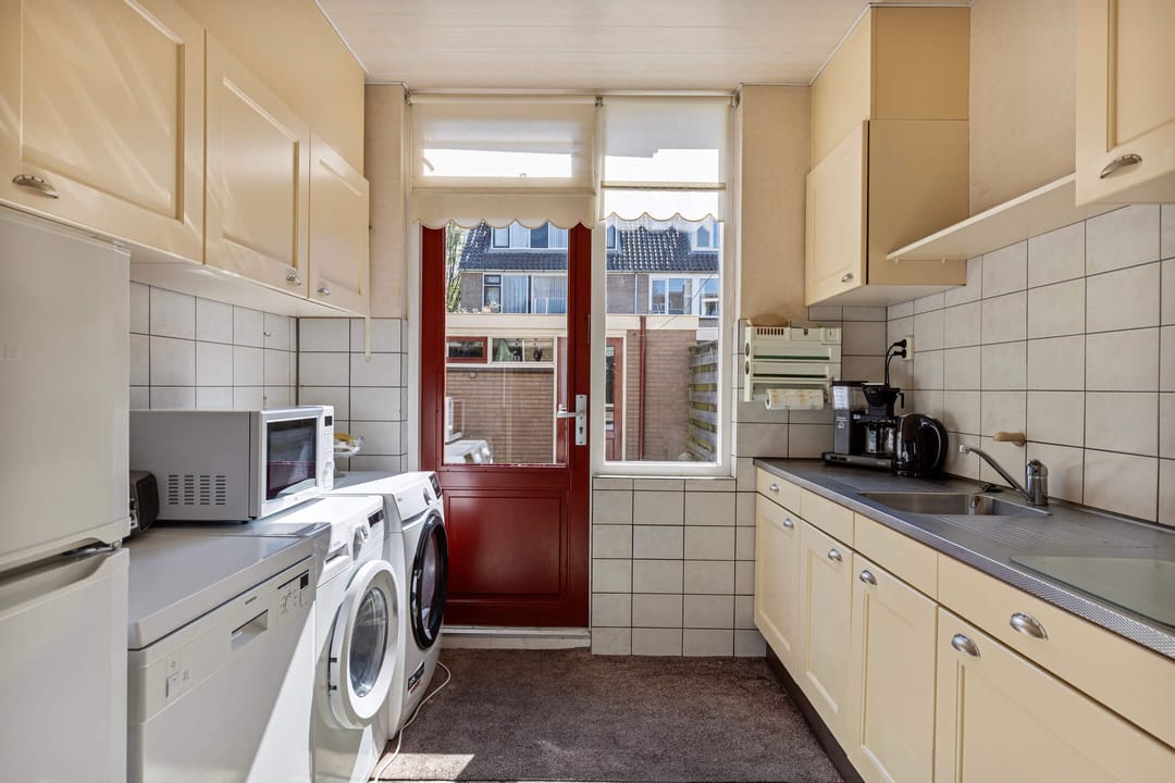 Foto 11 van De Ruyterstraat 19