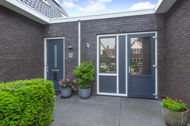 Foto 2 van Sleedoorn 6