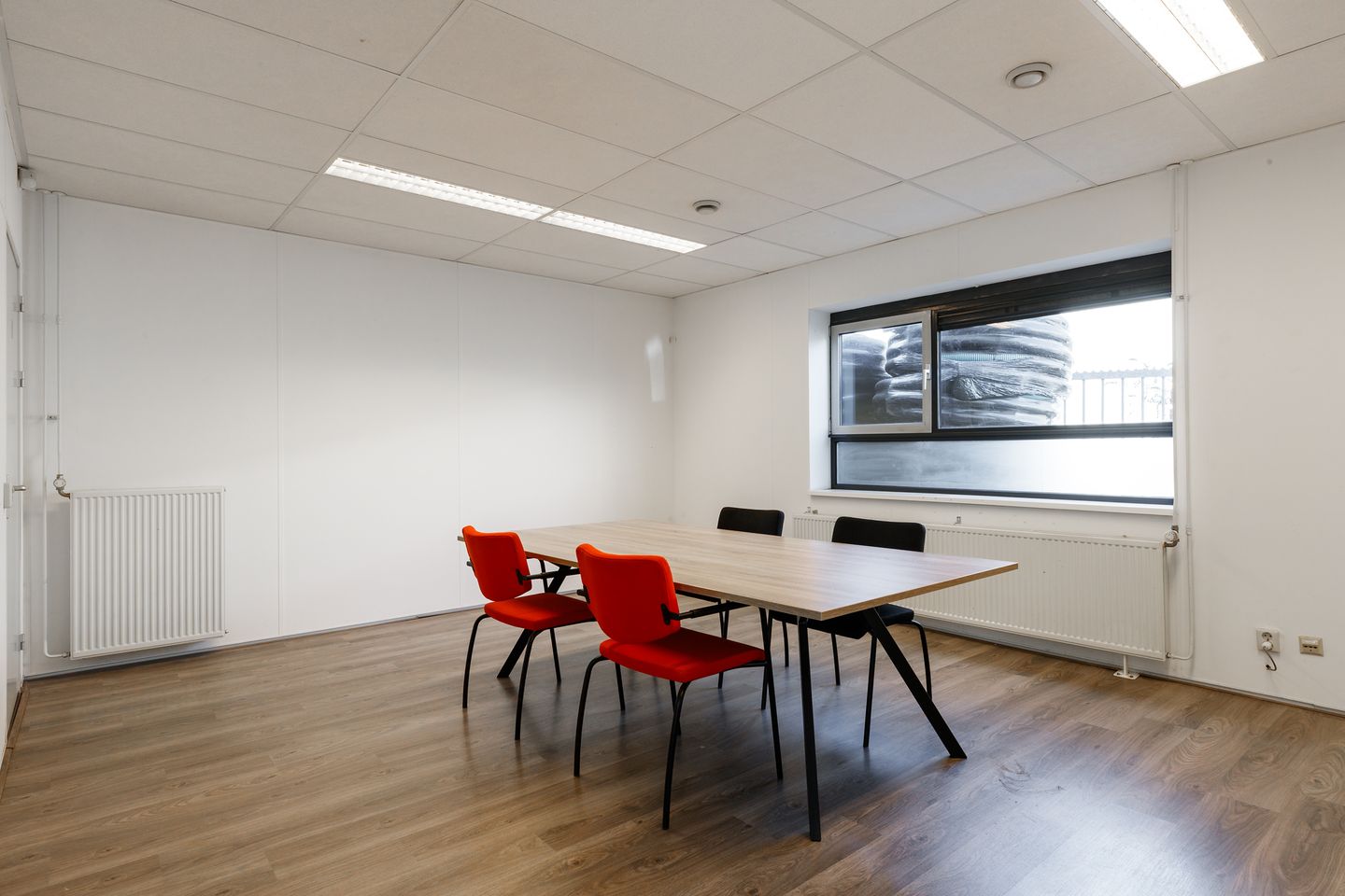 View photo 5 of Industrieweg 34-15