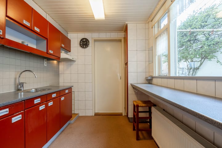 Foto 10 van Van Hogendorpstraat 57