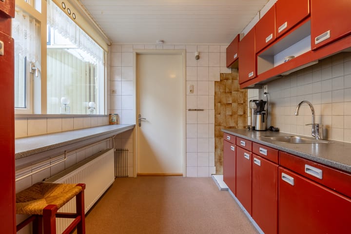 Foto 11 van Van Hogendorpstraat 57