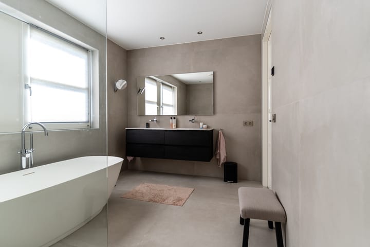 Foto 26 van Molenstraat 165