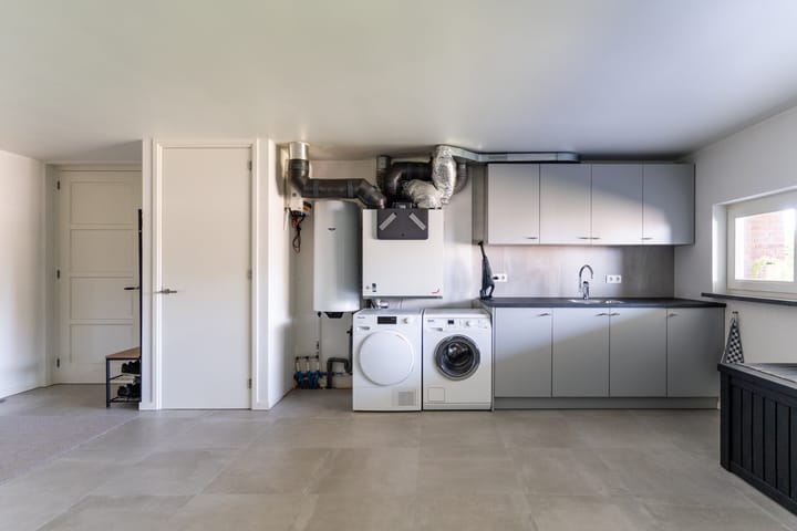 Foto 35 van Molenstraat 165