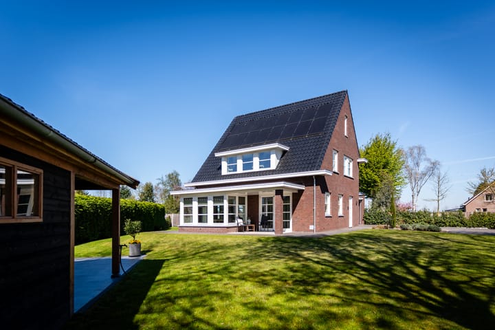 Foto 44 van Molenstraat 165