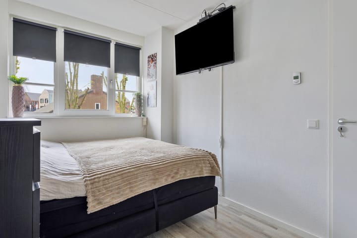 Foto 16 van Schoolstraat 7