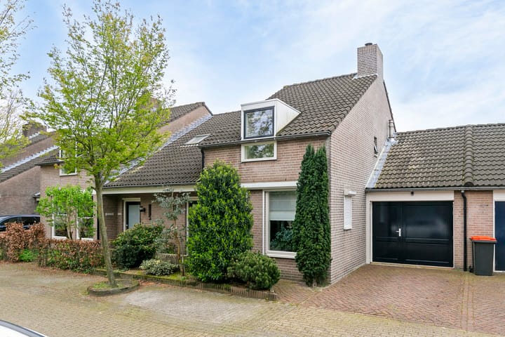 Rietvoornborch 9
